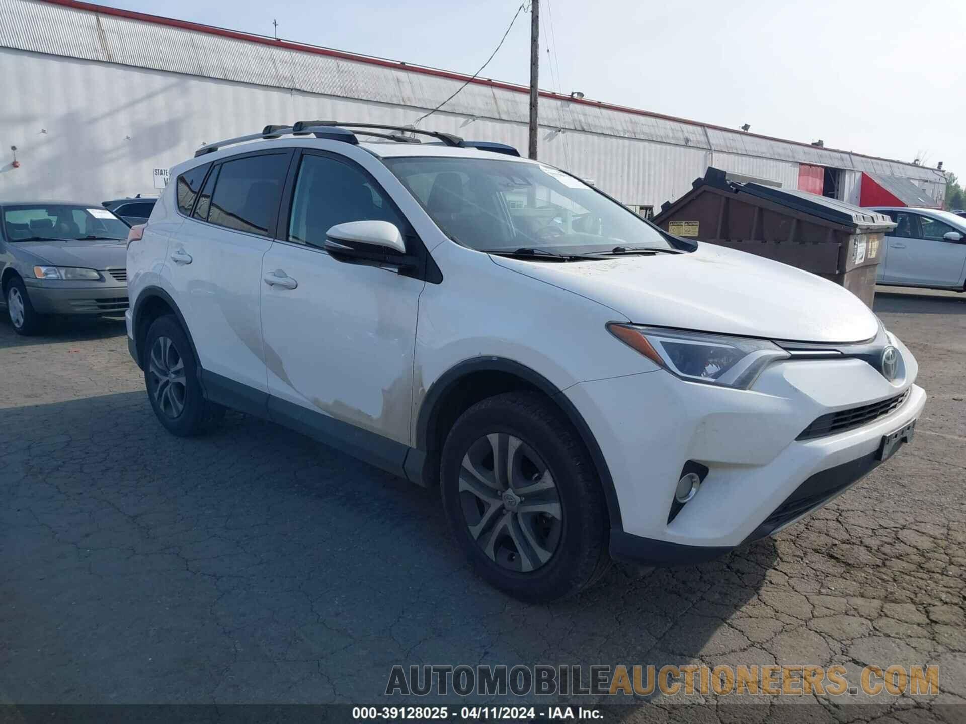 2T3RFREV3JW855464 TOYOTA RAV4 2018