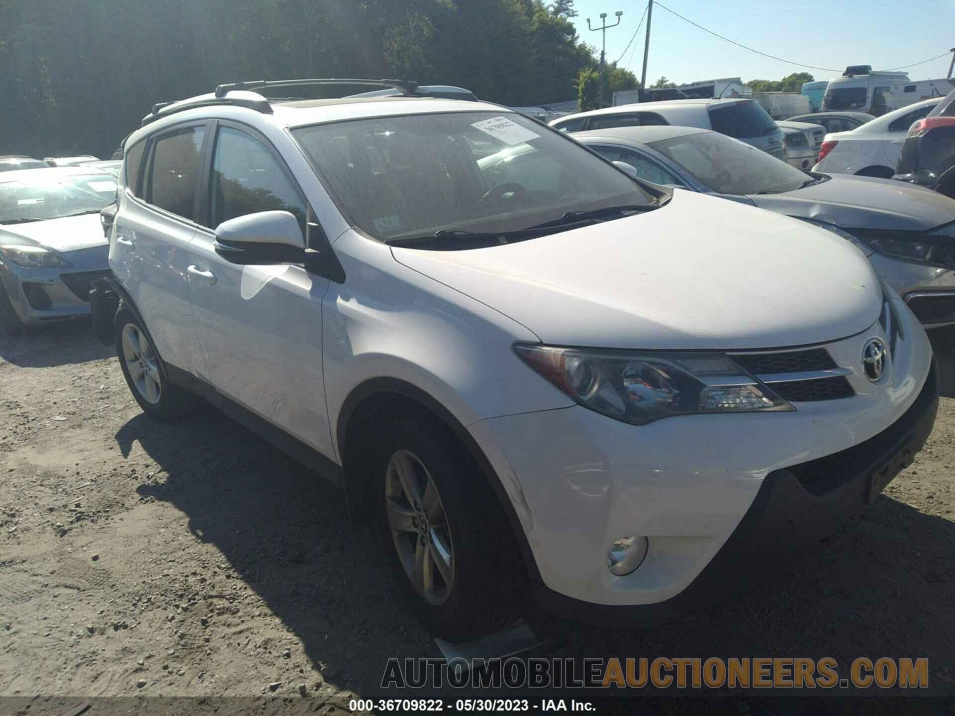 2T3RFREV4FW239666 TOYOTA RAV4 2015