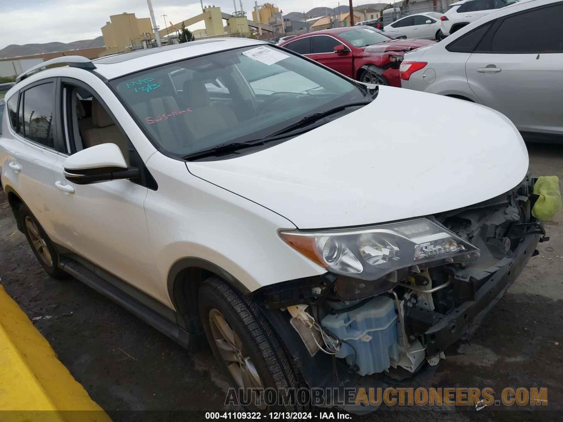 2T3RFREV4FW257665 TOYOTA RAV4 2015