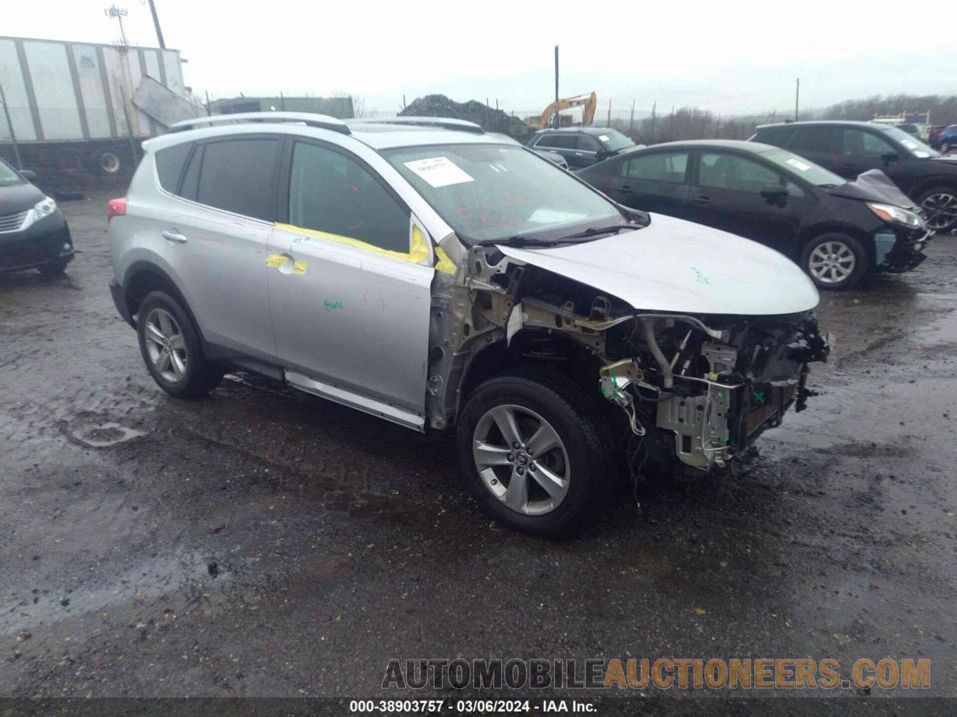 2T3RFREV4FW274708 TOYOTA RAV4 2015