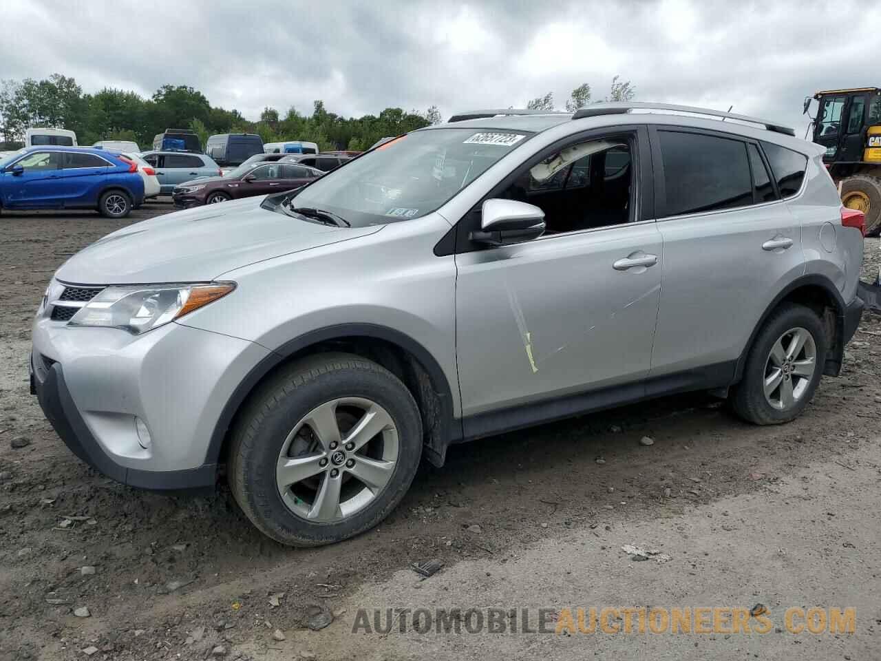 2T3RFREV4FW318111 TOYOTA RAV4 2015