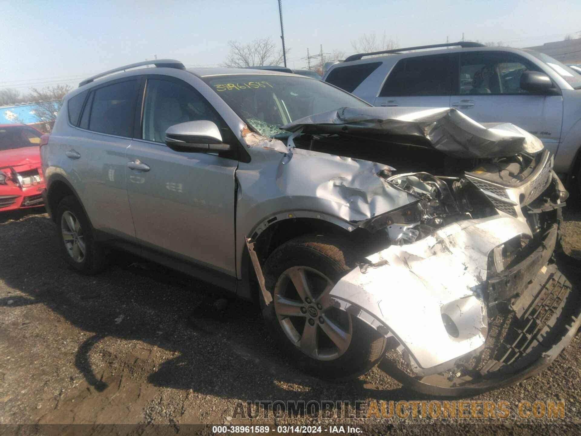 2T3RFREV4FW328203 TOYOTA RAV4 2015