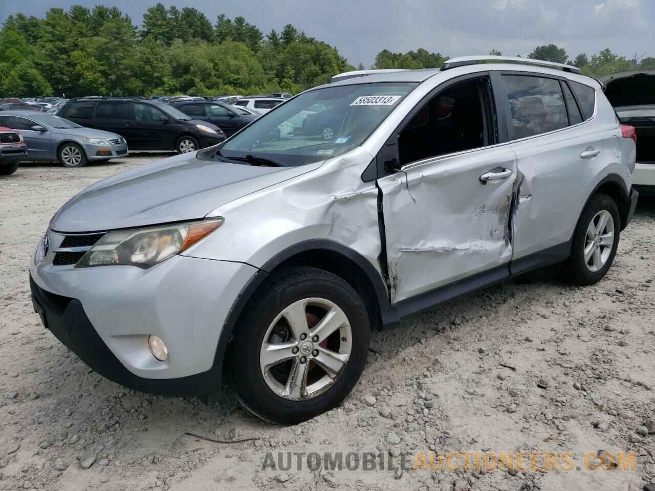 2T3RFREV4FW353697 TOYOTA RAV4 2015