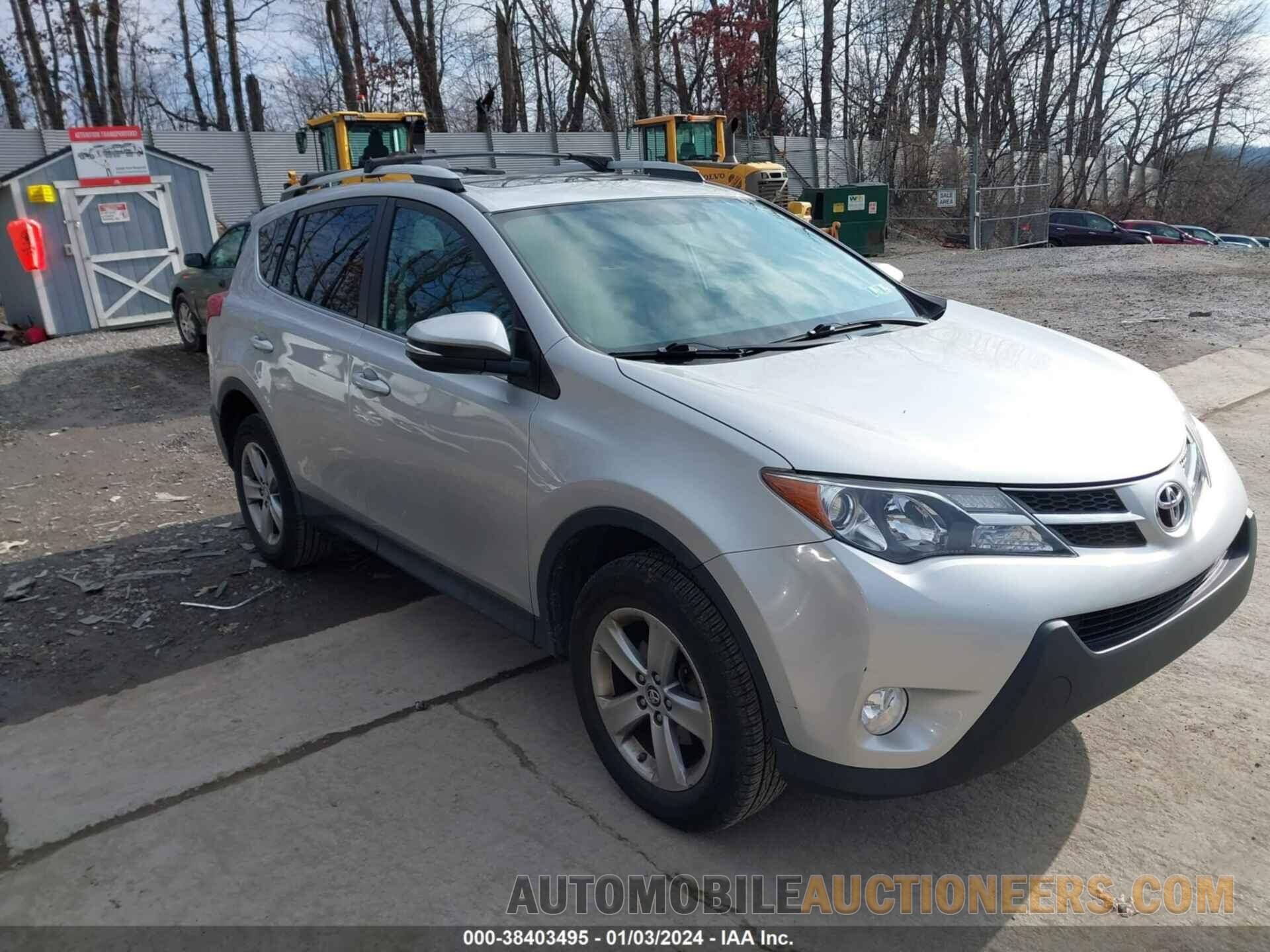 2T3RFREV4FW366840 TOYOTA RAV4 2015