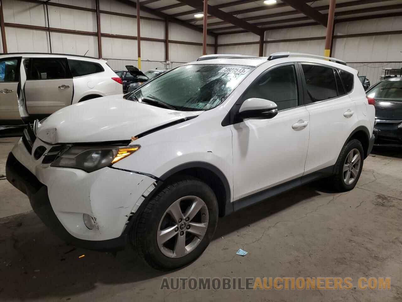 2T3RFREV4FW389051 TOYOTA RAV4 2015