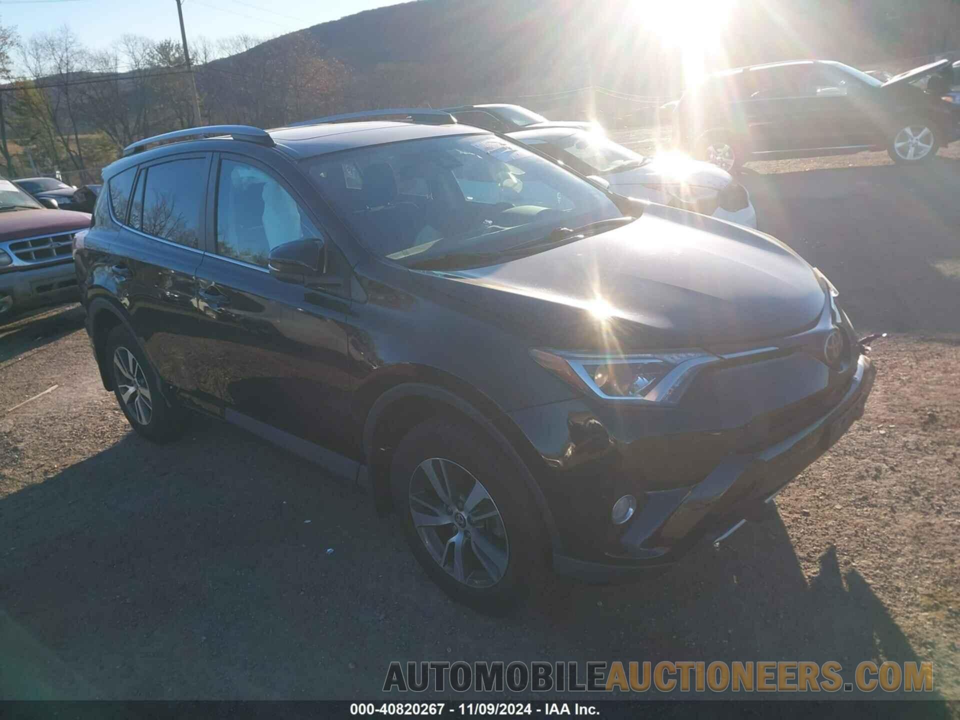 2T3RFREV4HW563056 TOYOTA RAV4 2017