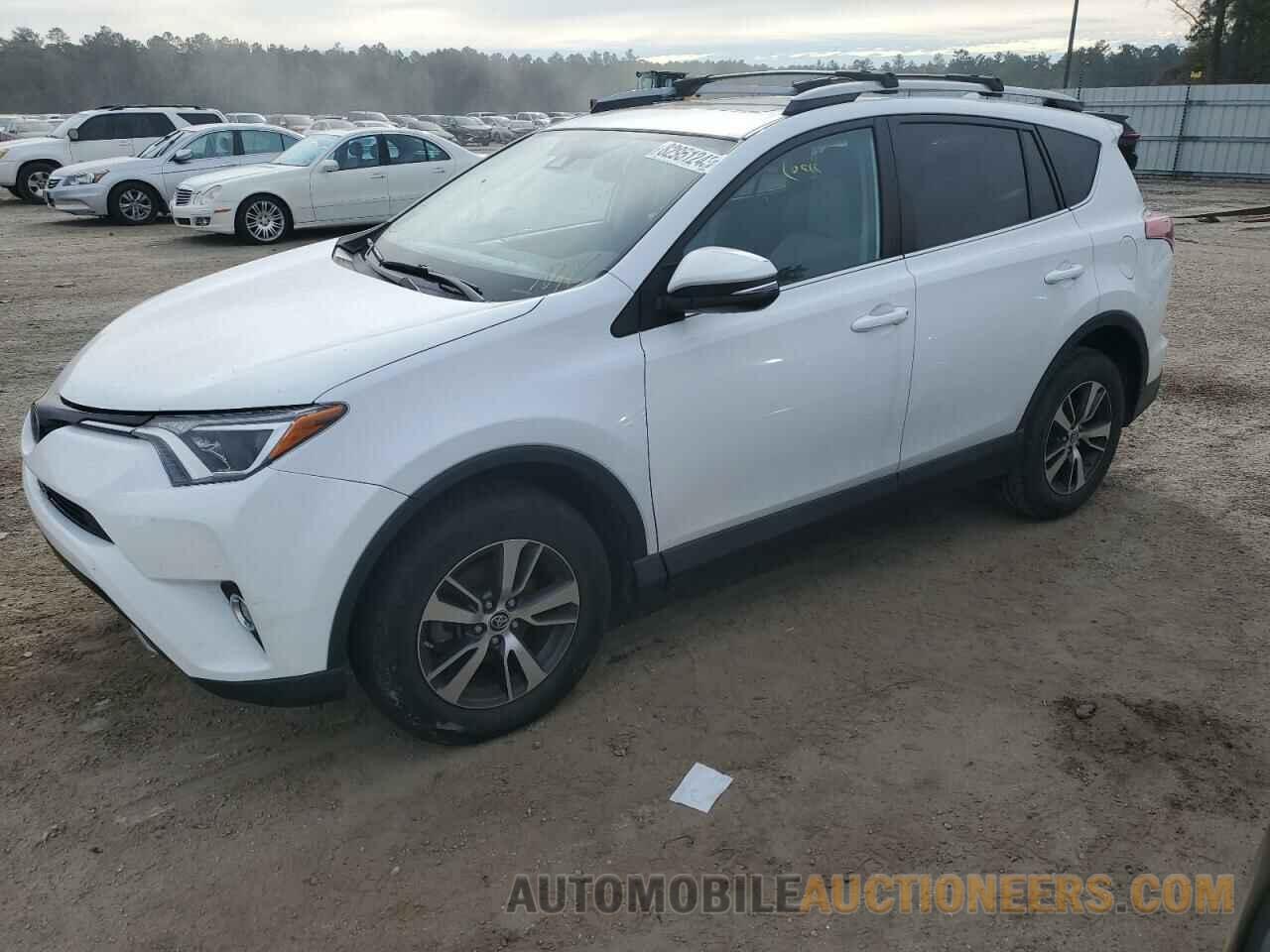 2T3RFREV4HW678921 TOYOTA RAV4 2017