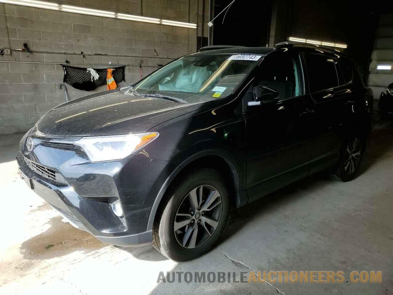 2T3RFREV4HW685187 TOYOTA RAV4 2017