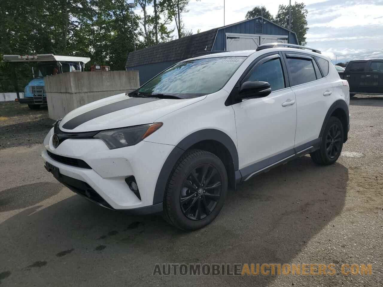 2T3RFREV4JW731123 TOYOTA RAV4 2018