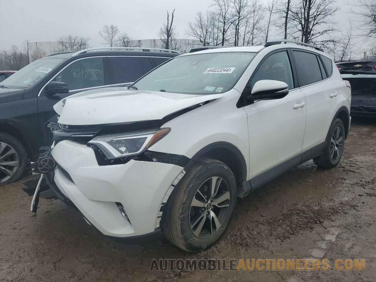 2T3RFREV4JW752876 TOYOTA RAV4 2018