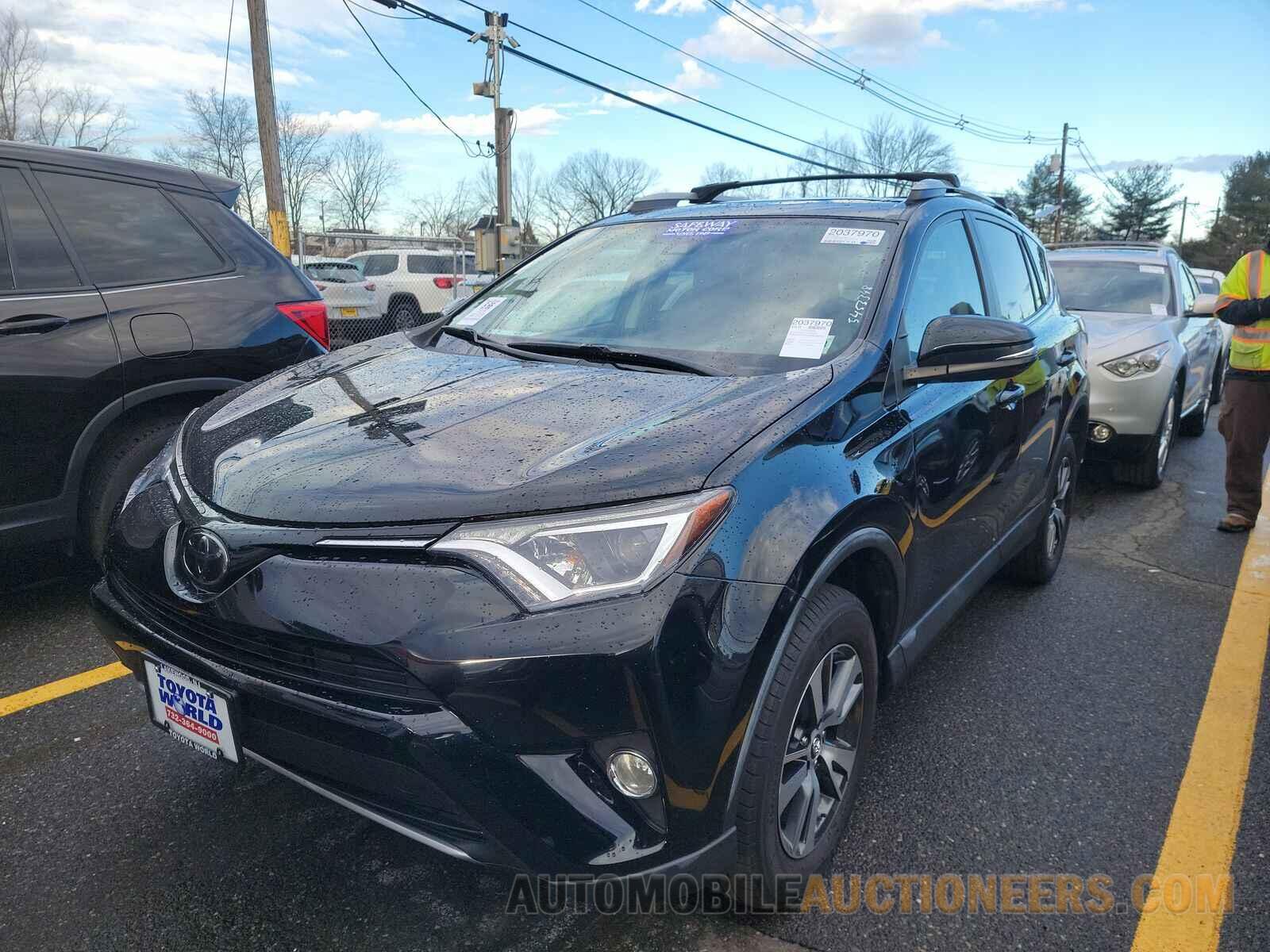 2T3RFREV4JW798904 Toyota RAV4 2018