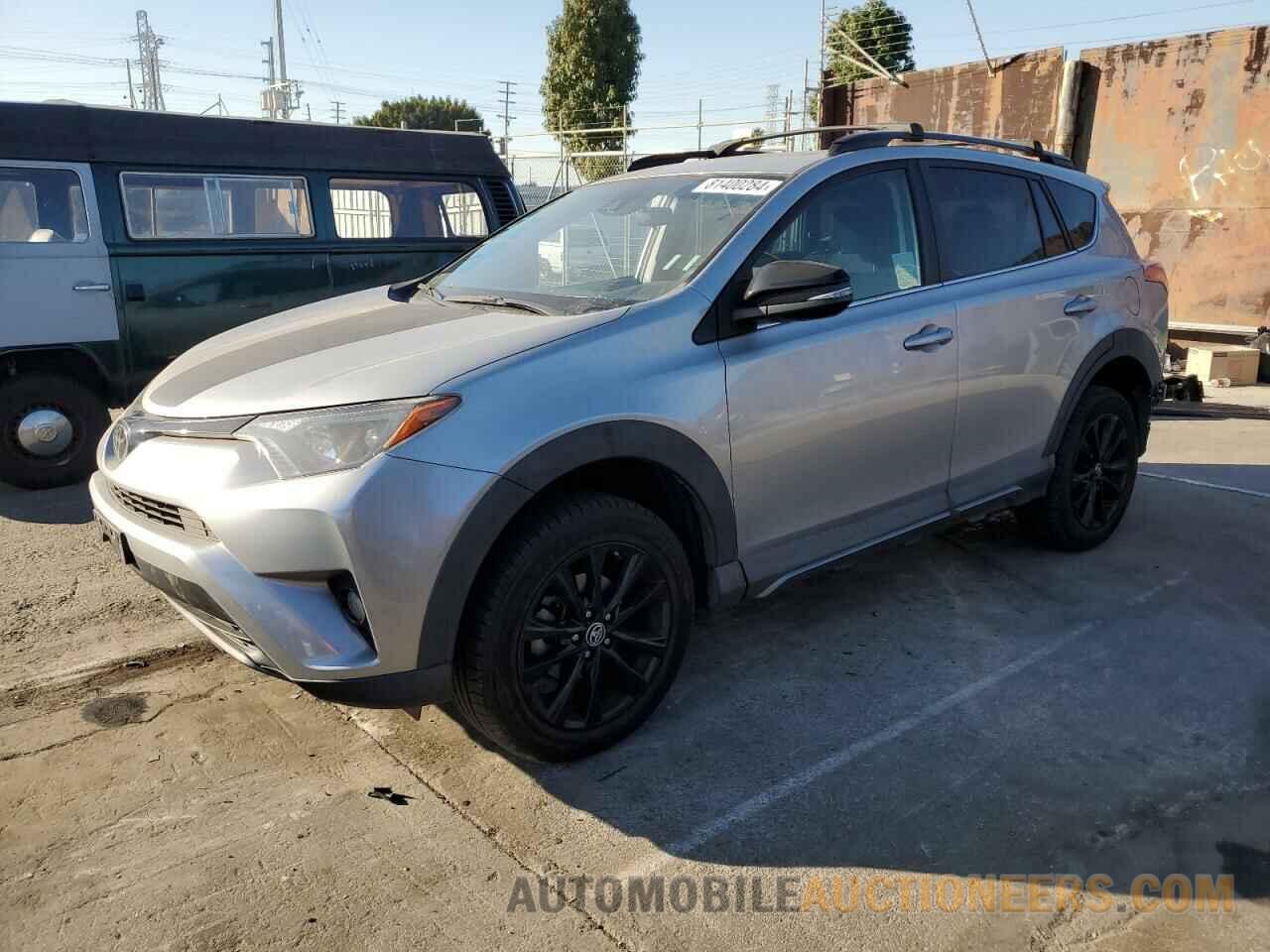 2T3RFREV4JW804135 TOYOTA RAV4 2018