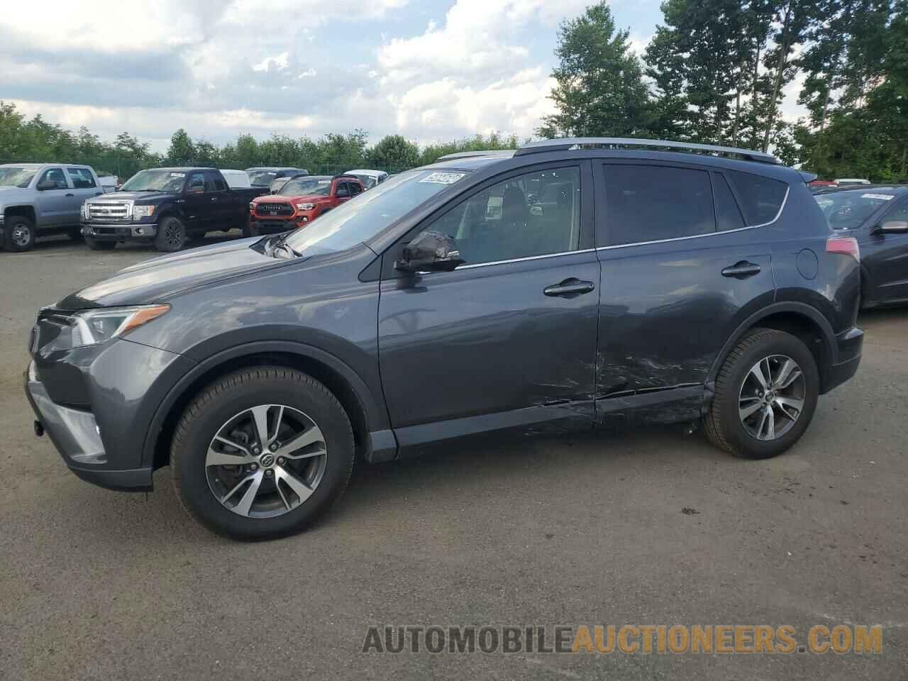 2T3RFREV4JW835692 TOYOTA RAV4 2018