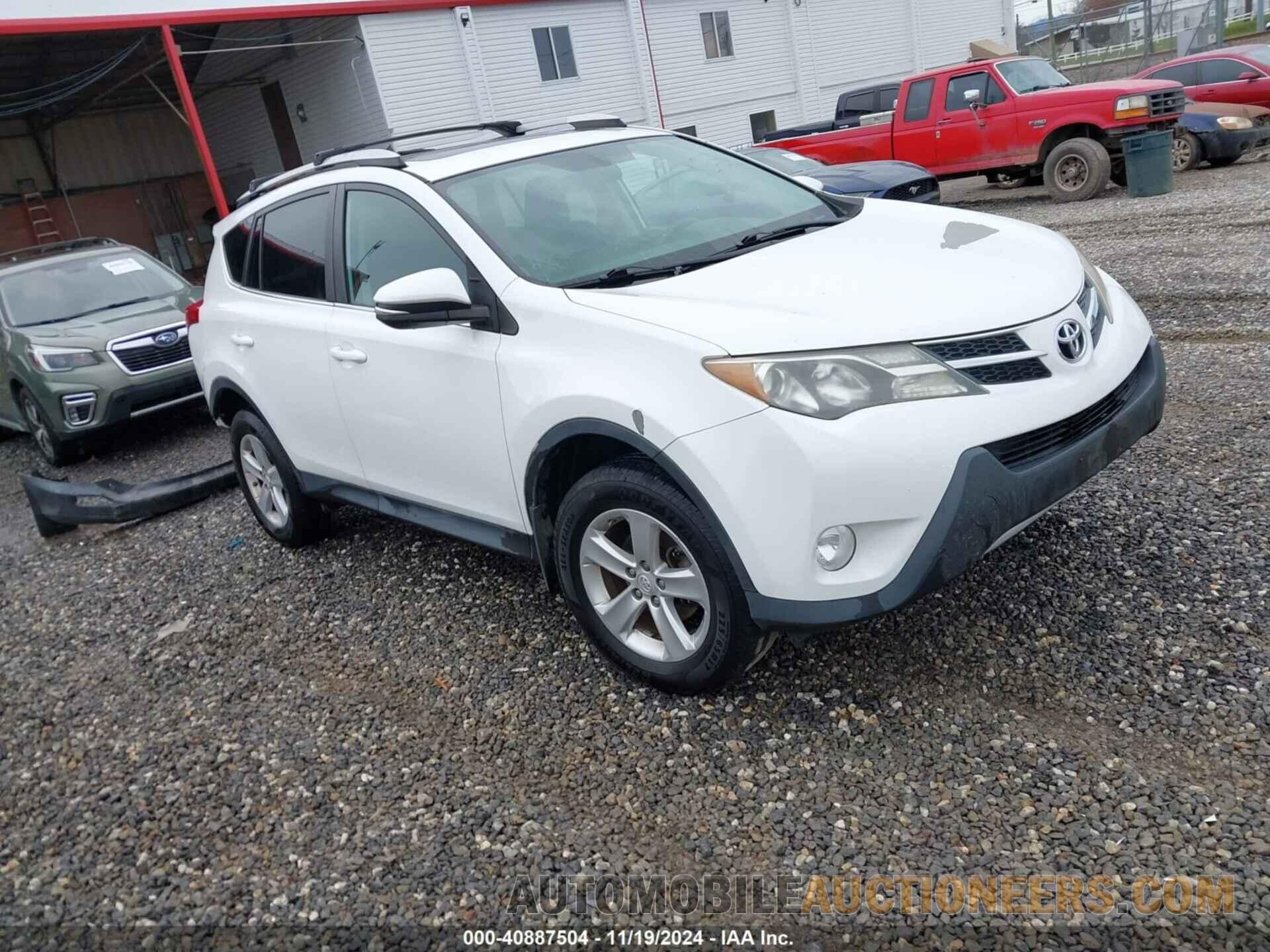 2T3RFREV5DW035858 TOYOTA RAV4 2013