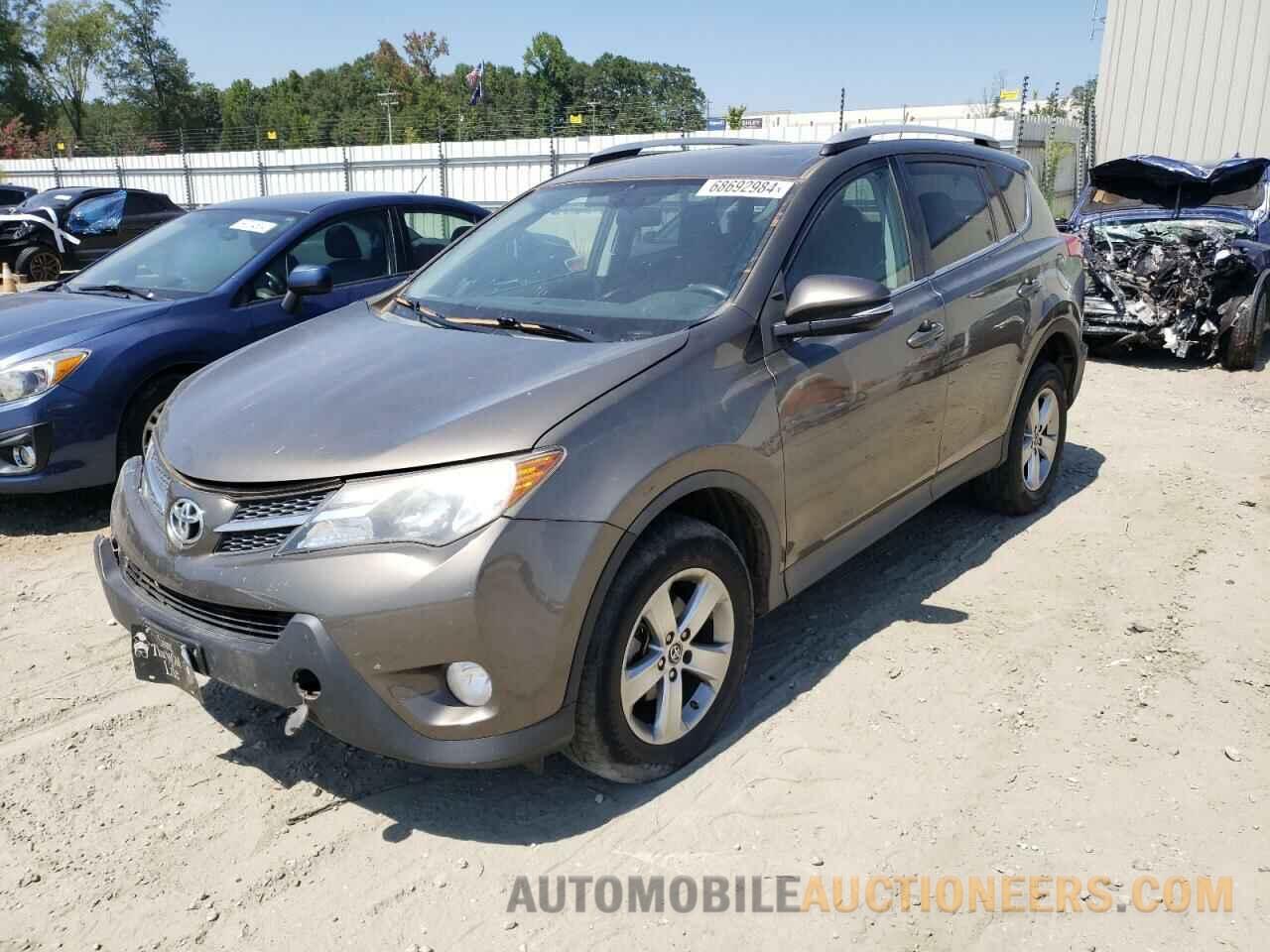 2T3RFREV5FW229695 TOYOTA RAV4 2015