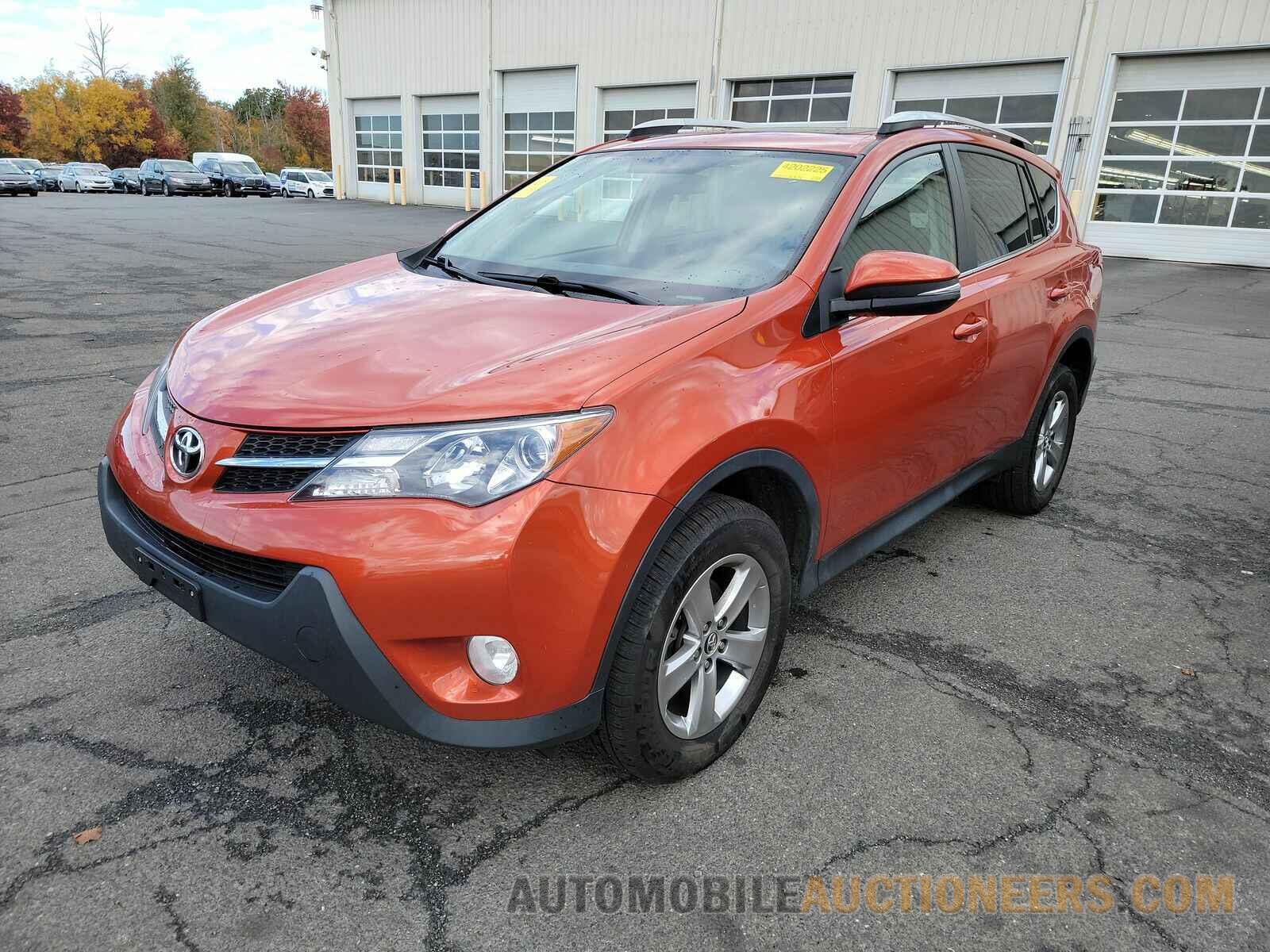 2T3RFREV5FW231561 Toyota RAV4 2015