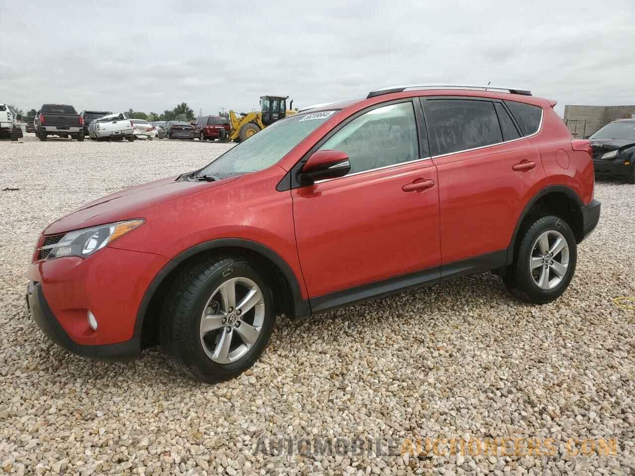 2T3RFREV5FW261076 TOYOTA RAV4 2015