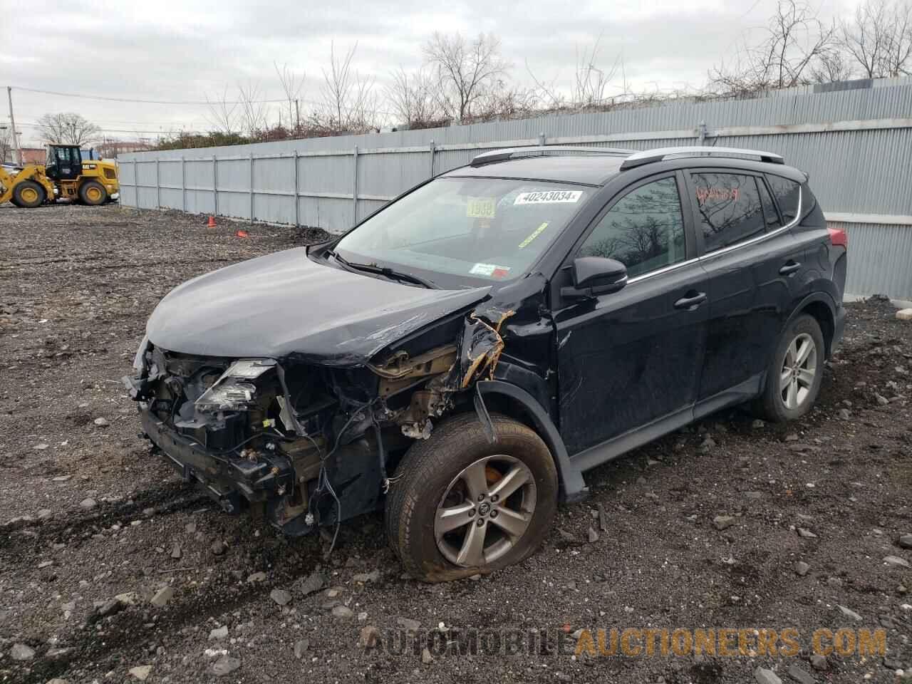 2T3RFREV5FW324225 TOYOTA RAV4 2015