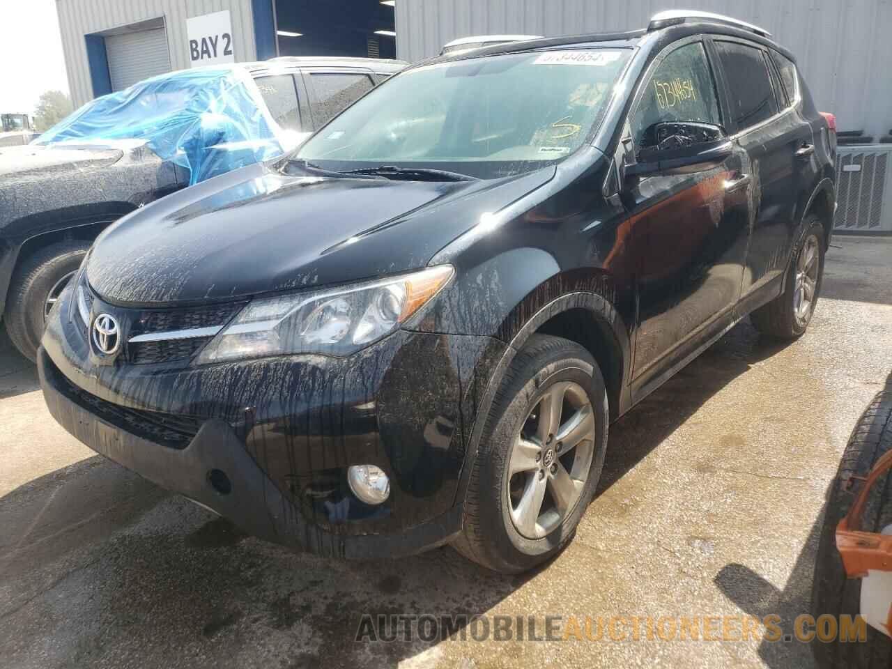 2T3RFREV5FW331885 TOYOTA RAV4 2015