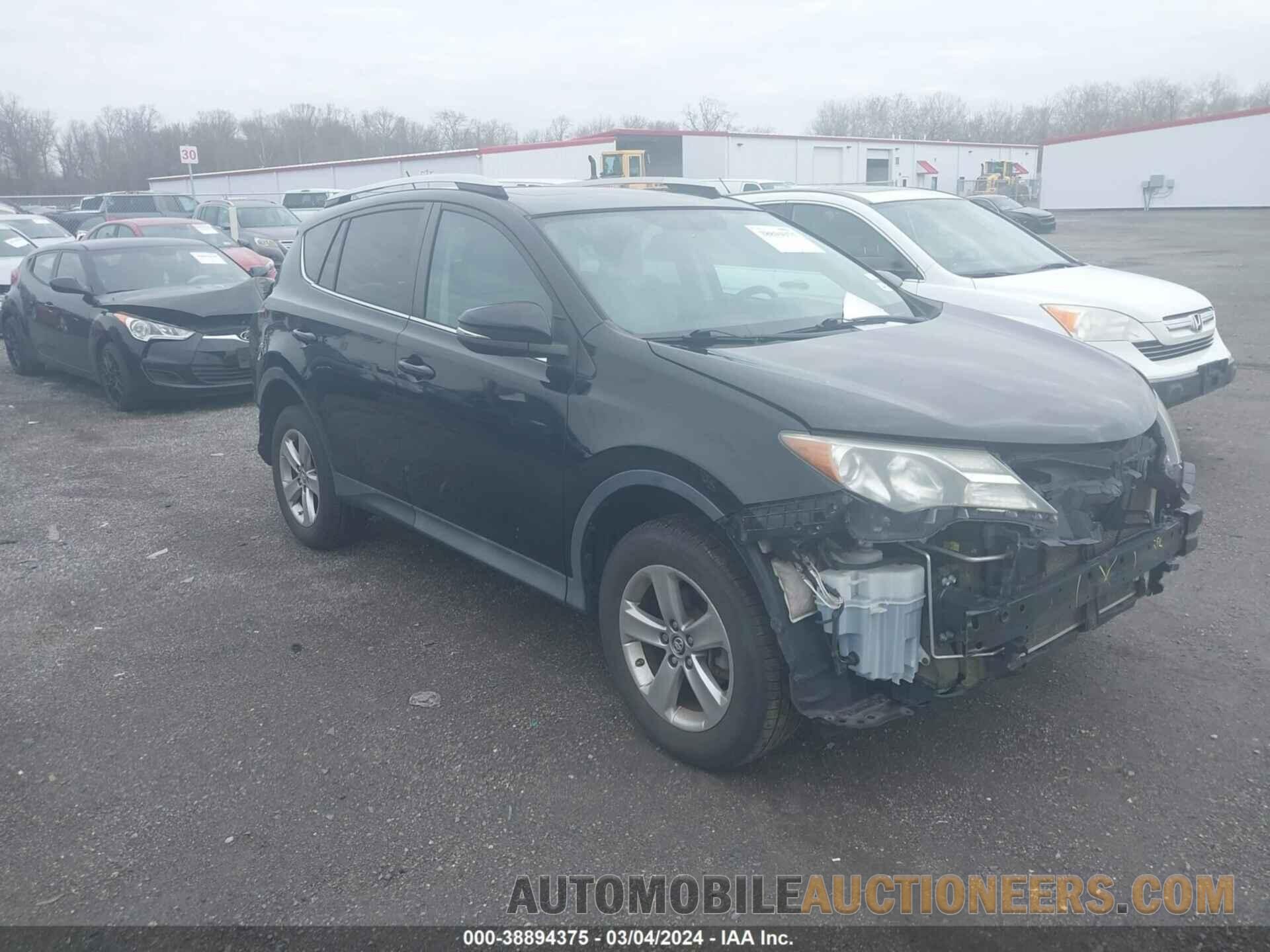 2T3RFREV5FW335676 TOYOTA RAV4 2015