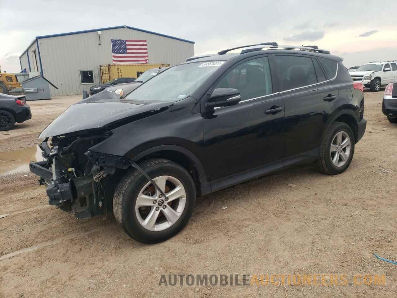 2T3RFREV5FW371318 TOYOTA RAV4 2015