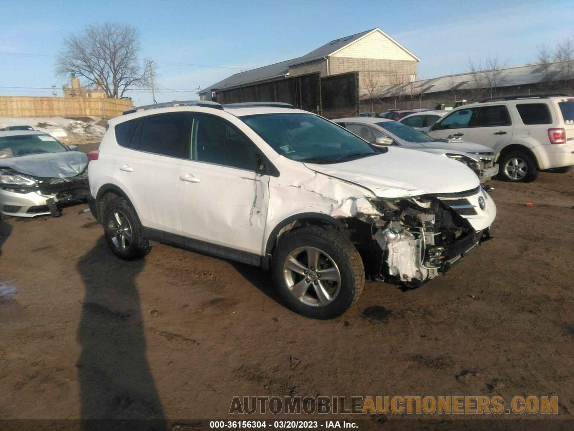 2T3RFREV5FW380486 TOYOTA RAV4 2015