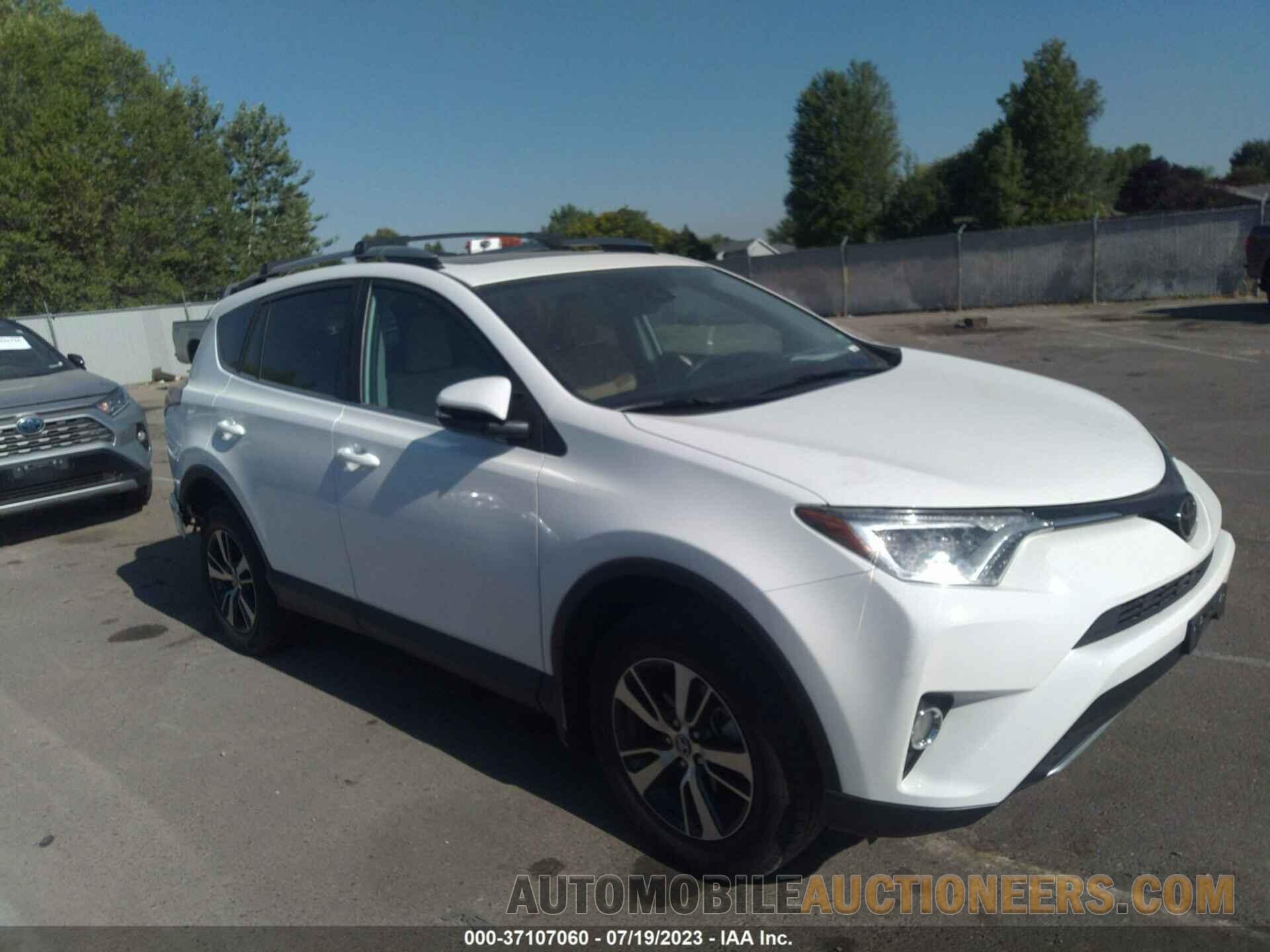 2T3RFREV5HW687188 TOYOTA RAV4 2017