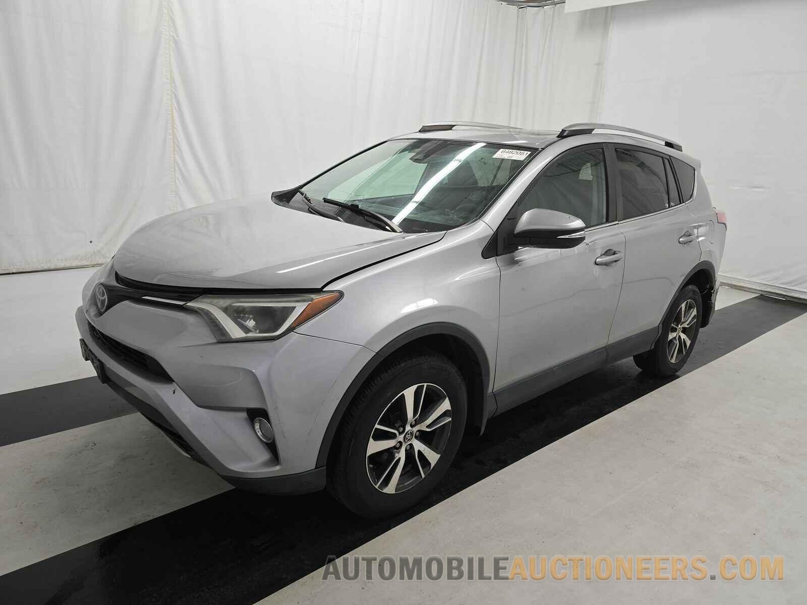 2T3RFREV5JW732586 Toyota RAV4 2018