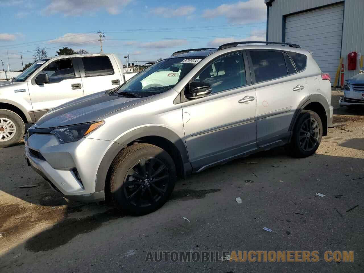 2T3RFREV5JW737805 TOYOTA RAV4 2018