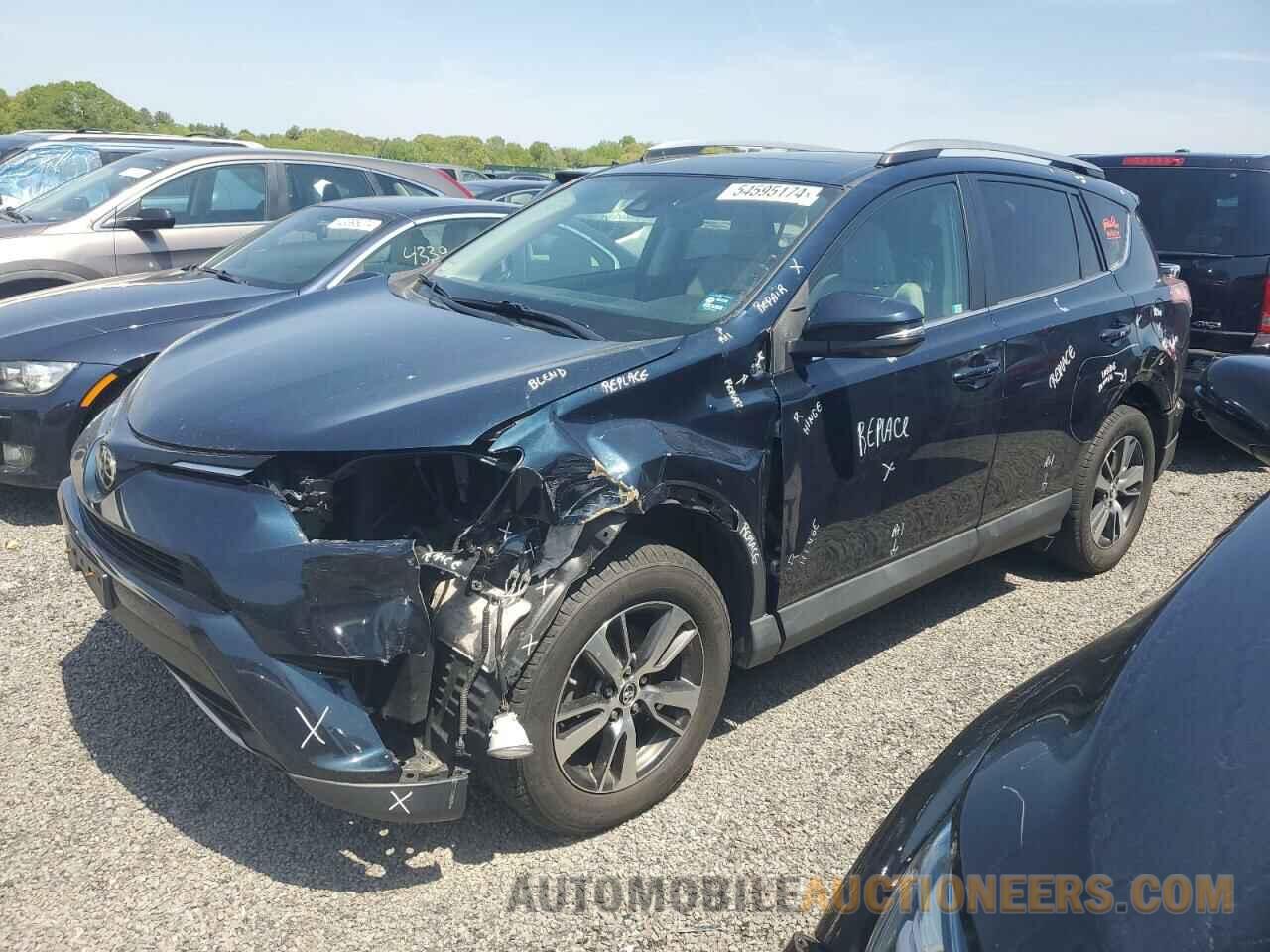 2T3RFREV5JW742258 TOYOTA RAV4 2018