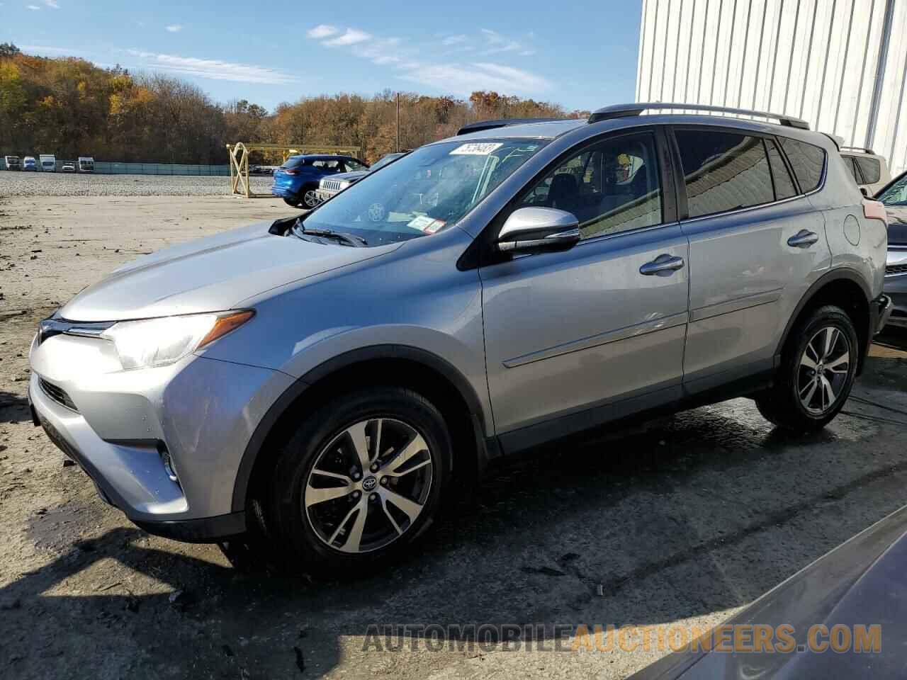 2T3RFREV5JW780332 TOYOTA RAV4 2018