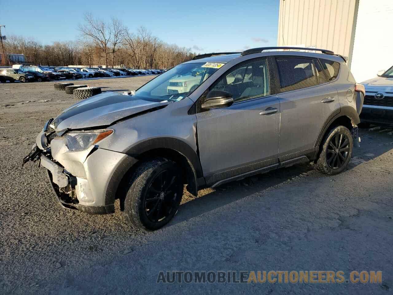 2T3RFREV5JW796577 TOYOTA RAV4 2018