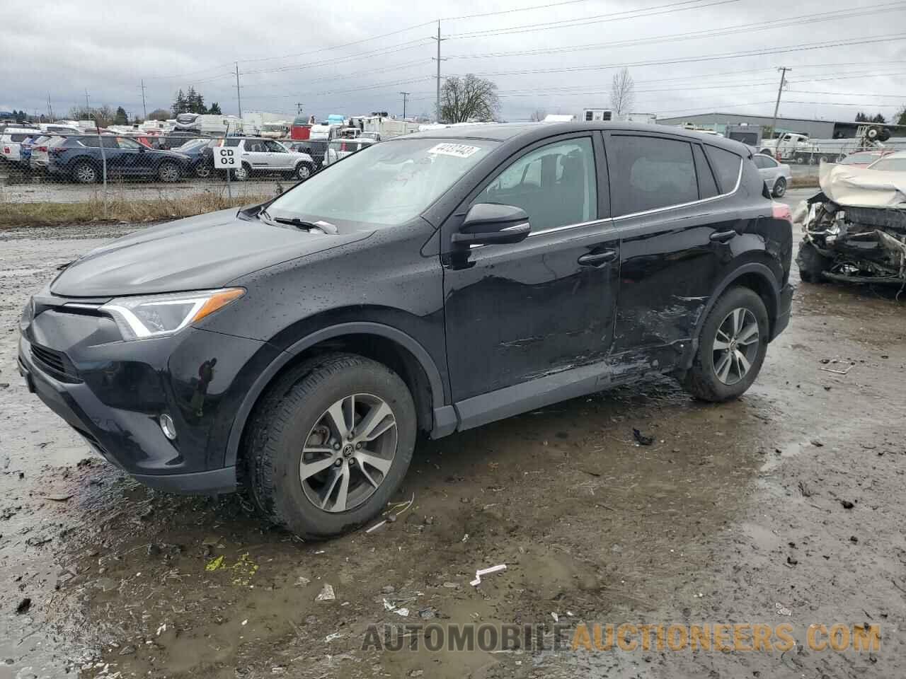 2T3RFREV5JW798166 TOYOTA RAV4 2018