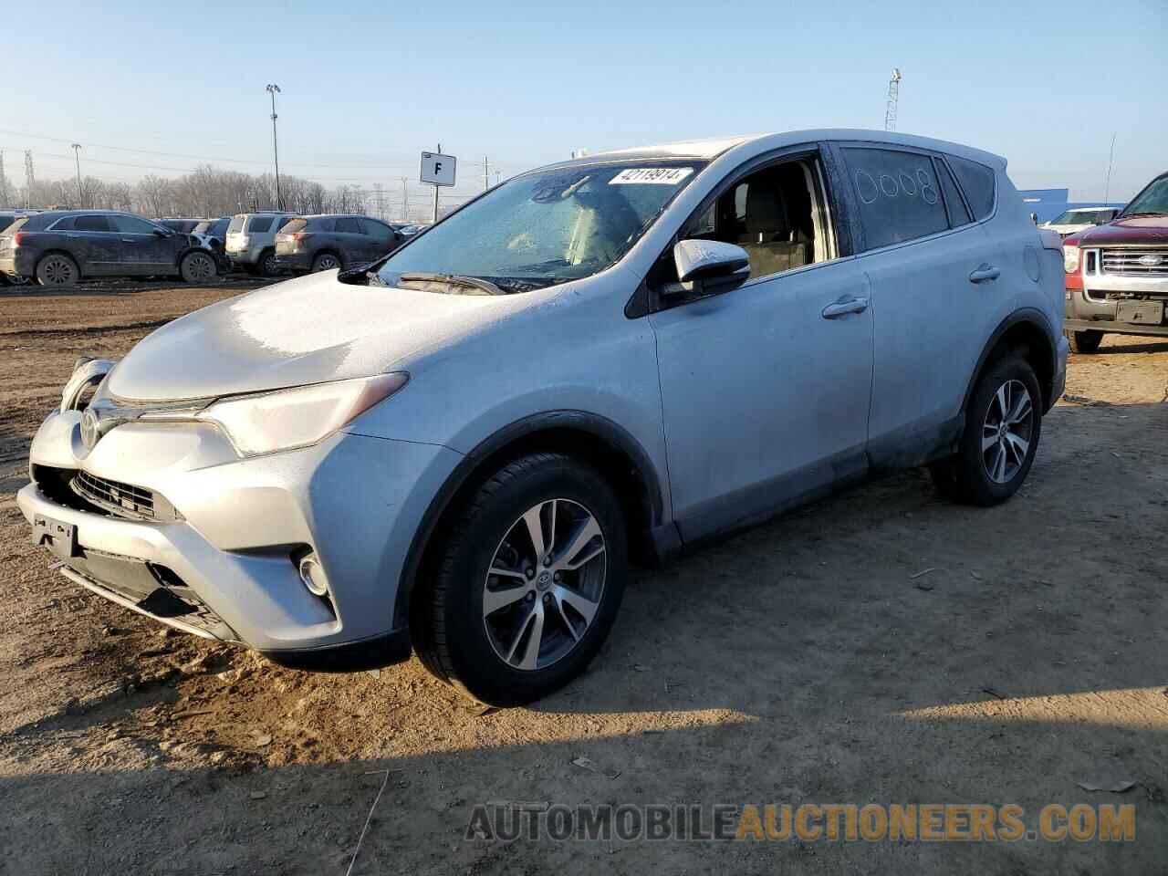 2T3RFREV5JW810008 TOYOTA RAV4 2018