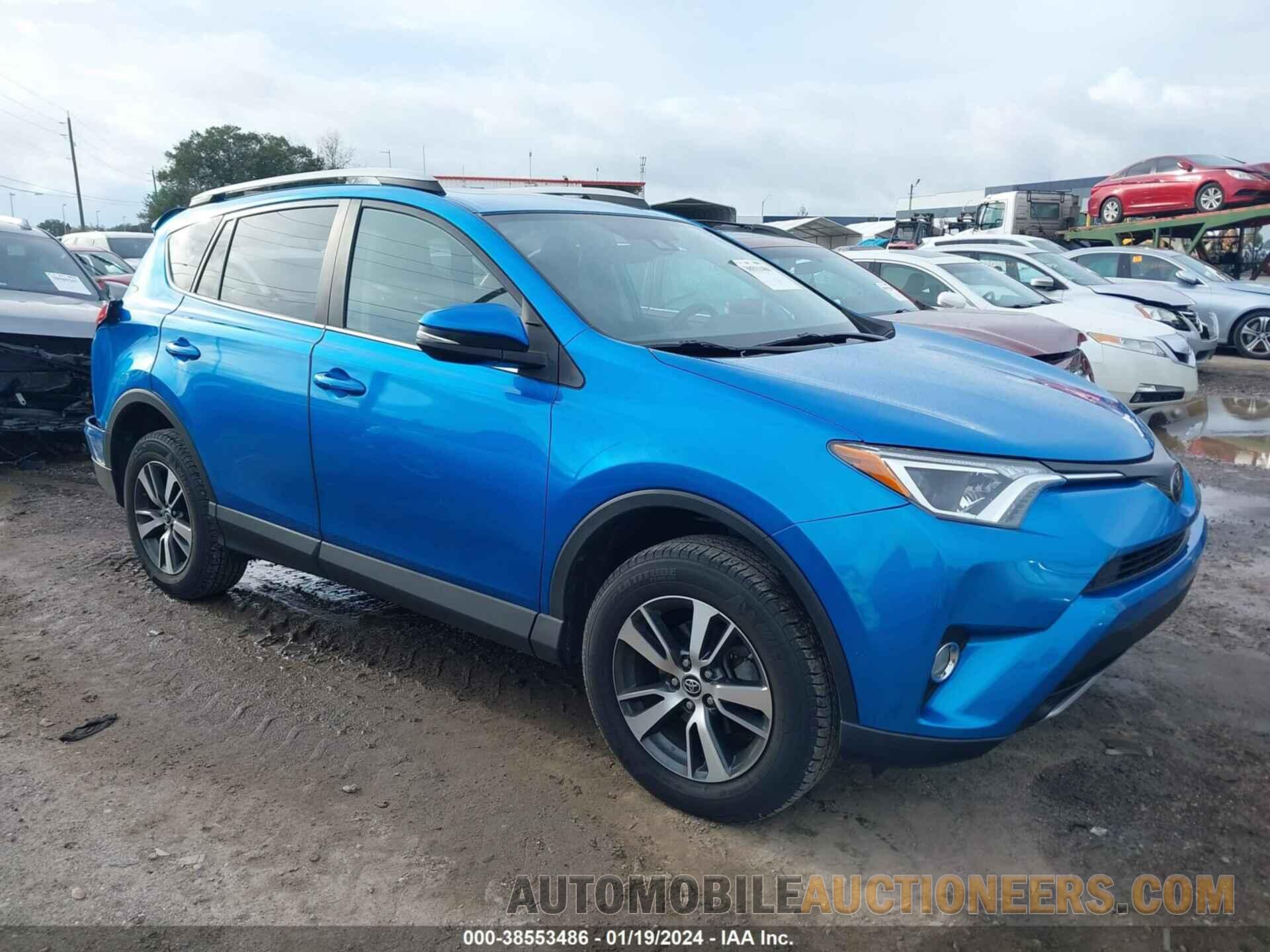 2T3RFREV5JW815435 TOYOTA RAV4 2018