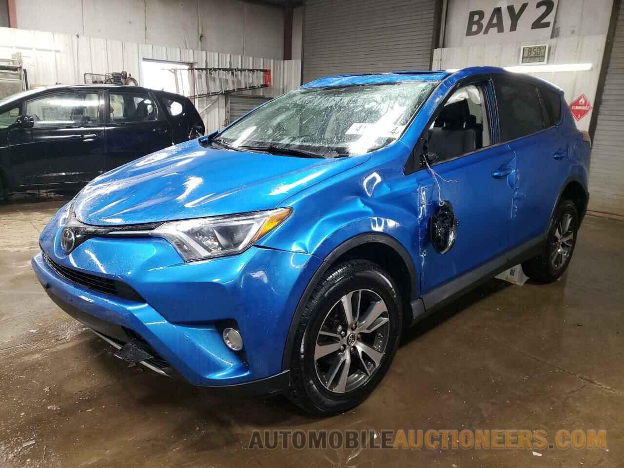 2T3RFREV5JW816973 TOYOTA RAV4 2018