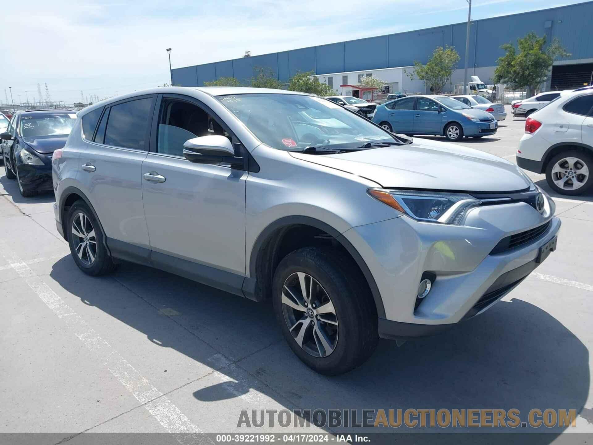 2T3RFREV5JW826306 TOYOTA RAV4 2018