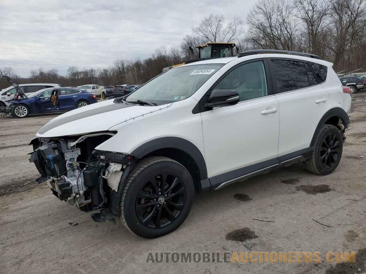 2T3RFREV5JW839458 TOYOTA RAV4 2018