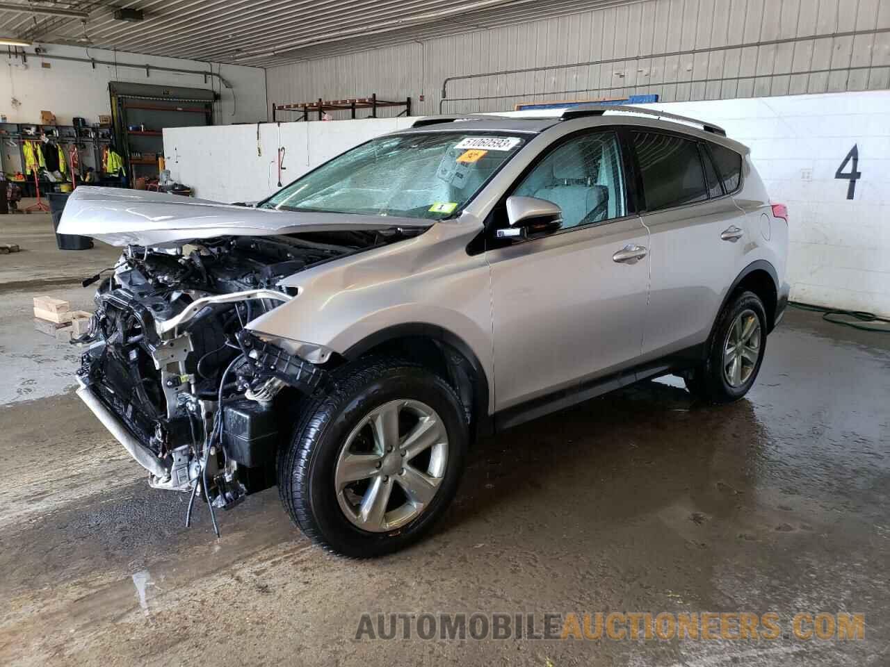 2T3RFREV6FW260874 TOYOTA RAV4 2015