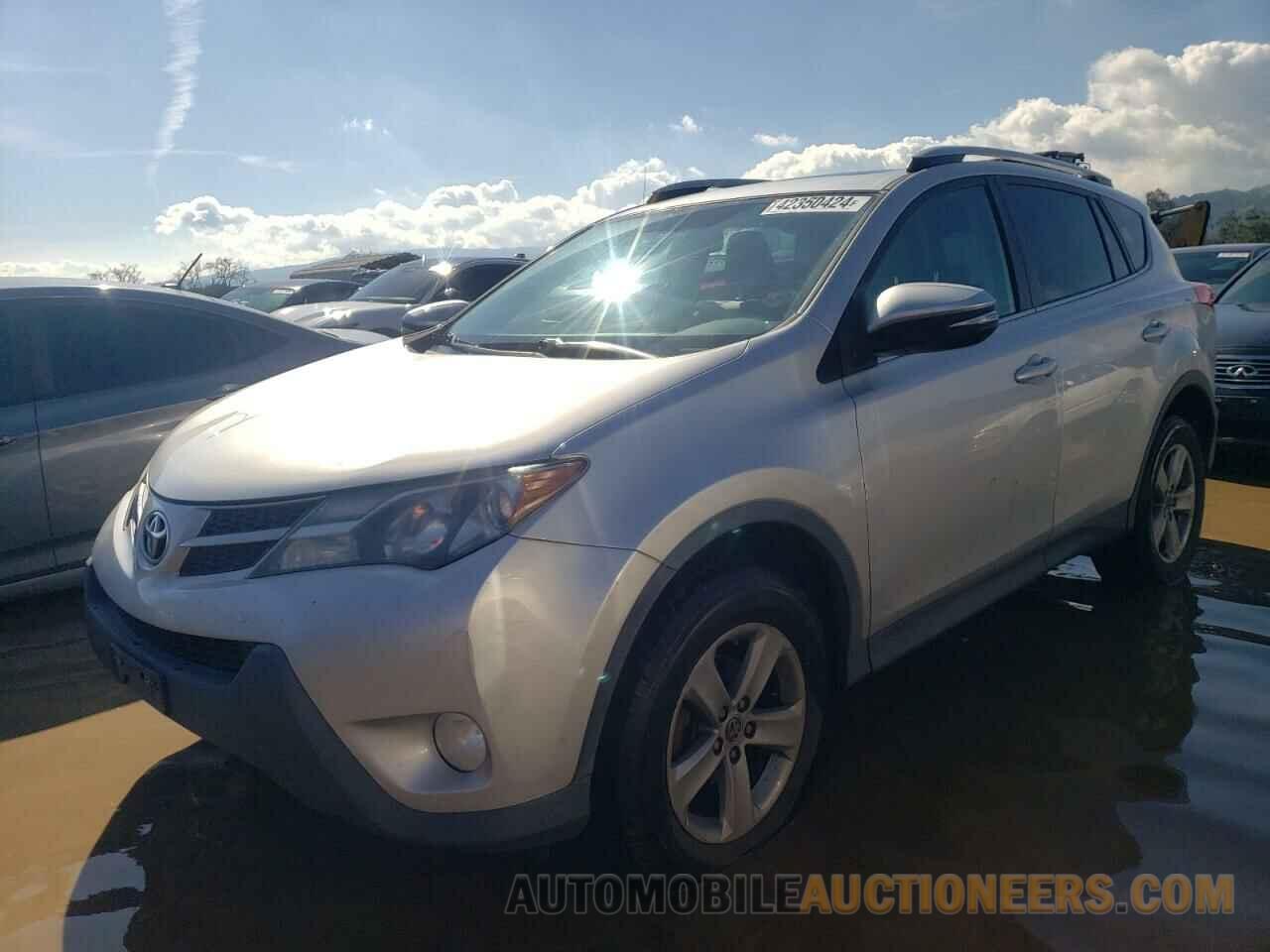 2T3RFREV6FW329644 TOYOTA RAV4 2015