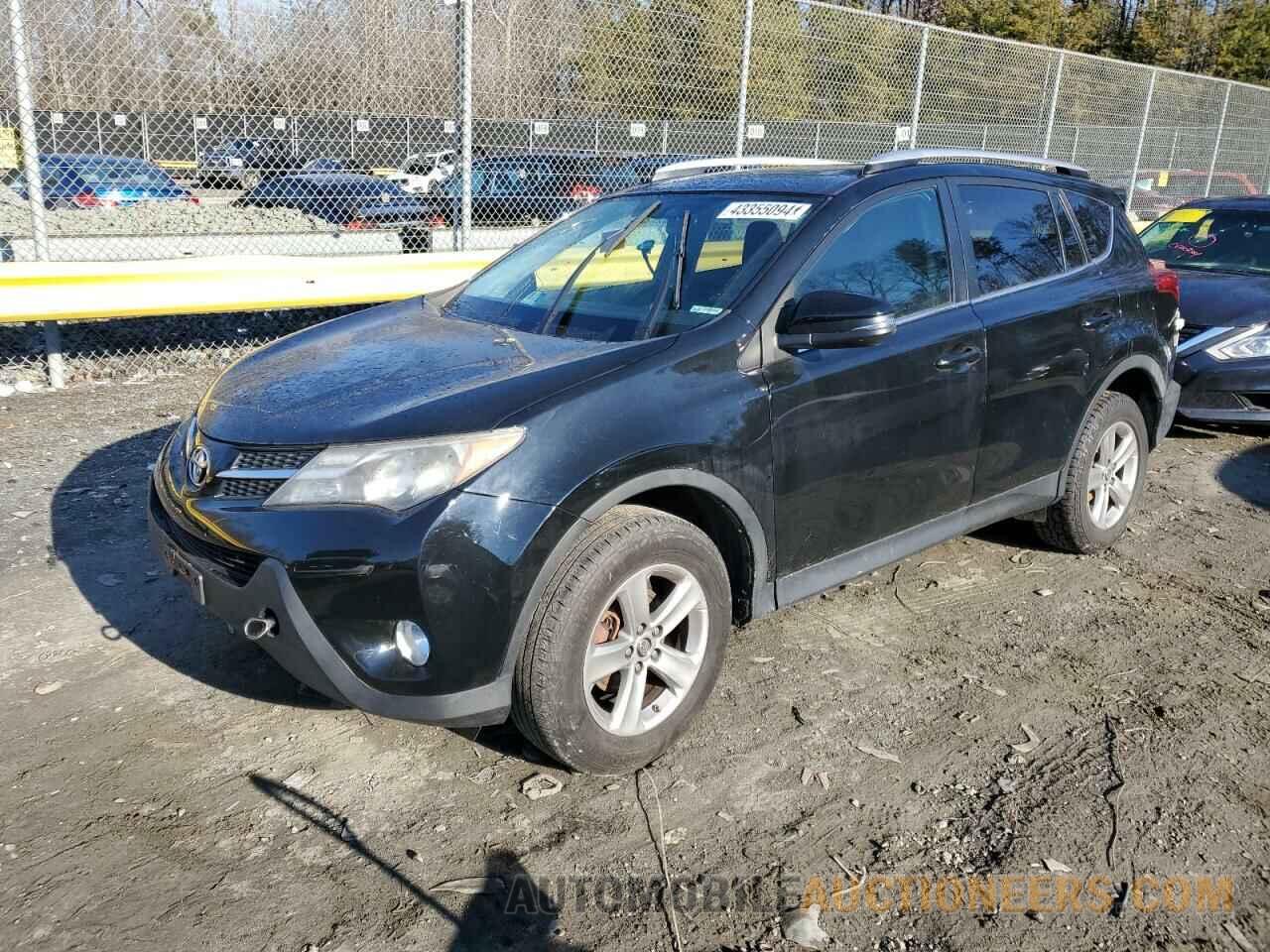 2T3RFREV6FW369612 TOYOTA RAV4 2015