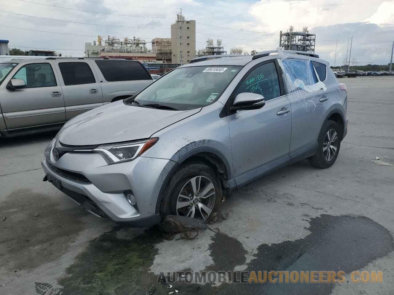 2T3RFREV6HW561535 TOYOTA RAV4 2017