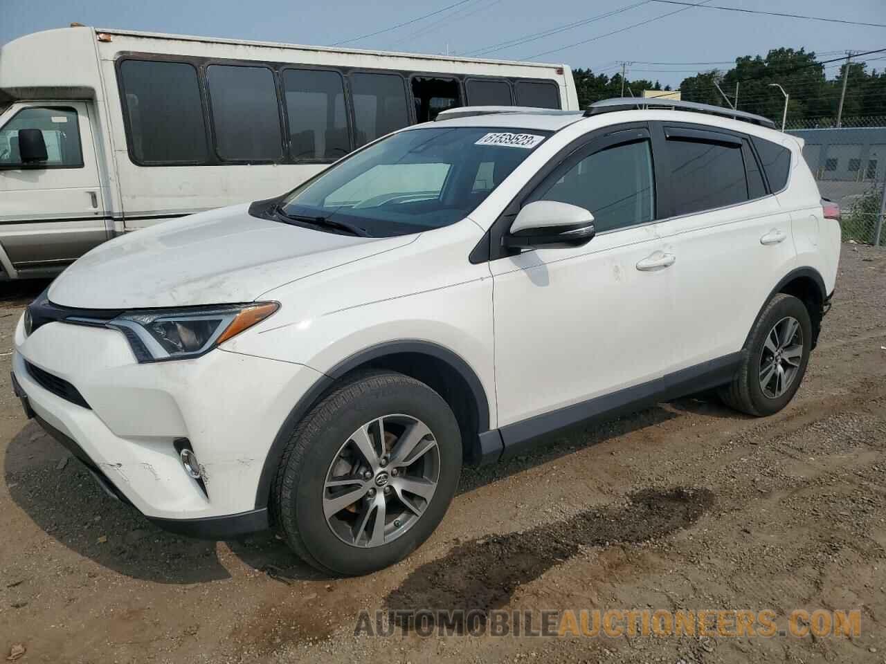 2T3RFREV6HW563723 TOYOTA RAV4 2017