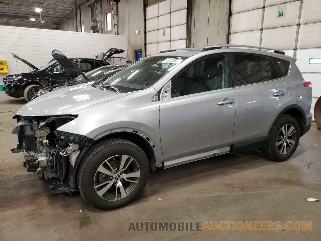 2T3RFREV6HW565519 TOYOTA RAV4 2017