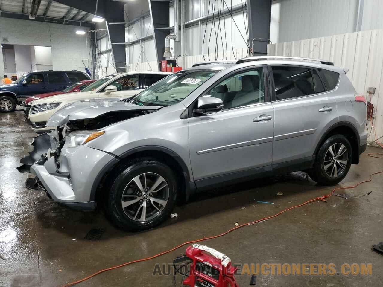 2T3RFREV6HW641708 TOYOTA RAV4 2017