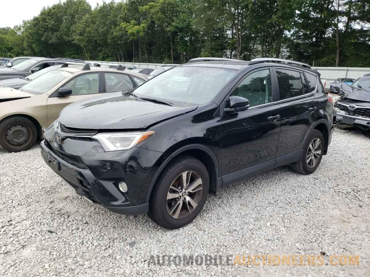 2T3RFREV6HW643636 TOYOTA RAV4 2017