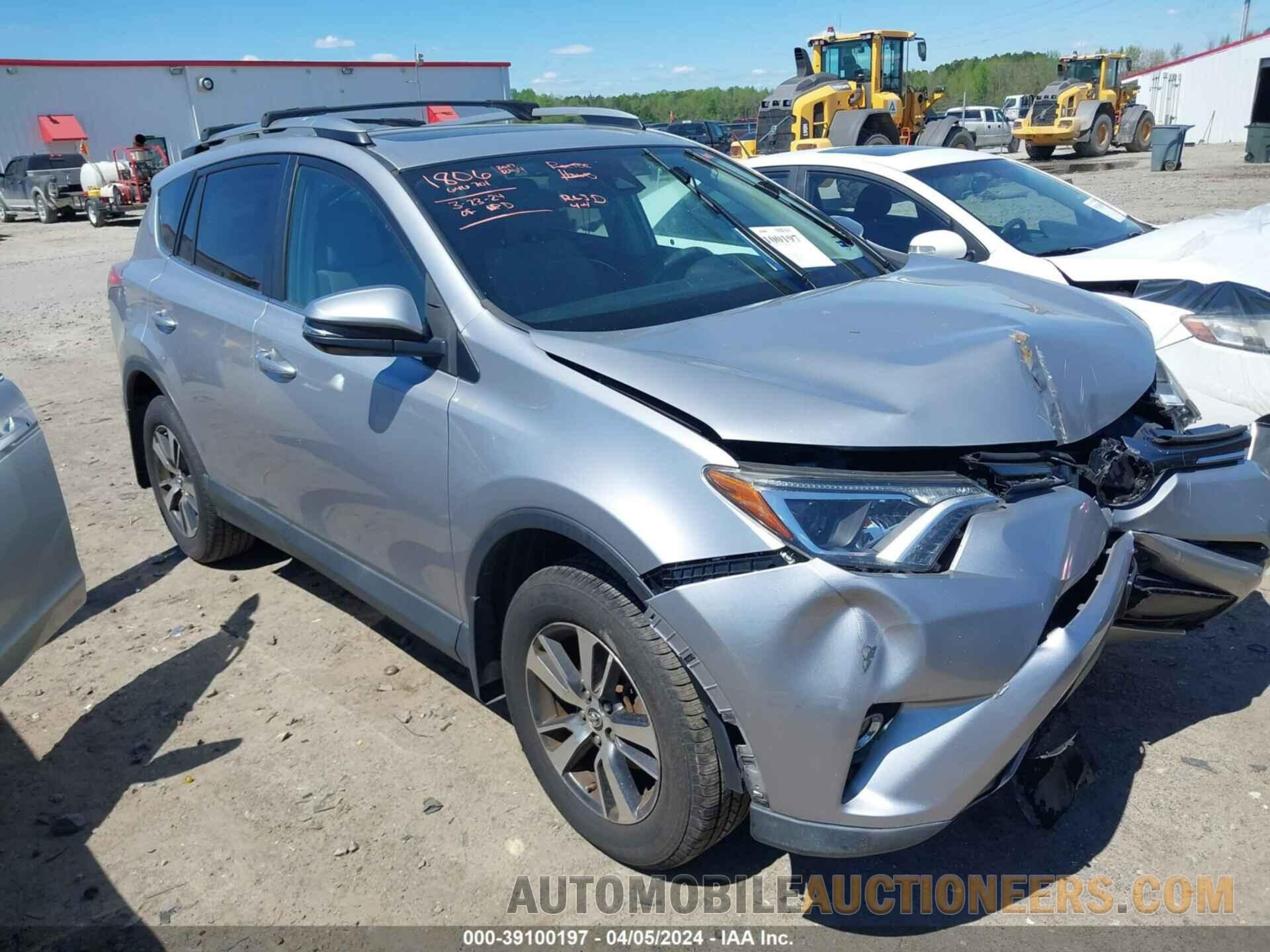 2T3RFREV6HW646701 TOYOTA RAV4 2017