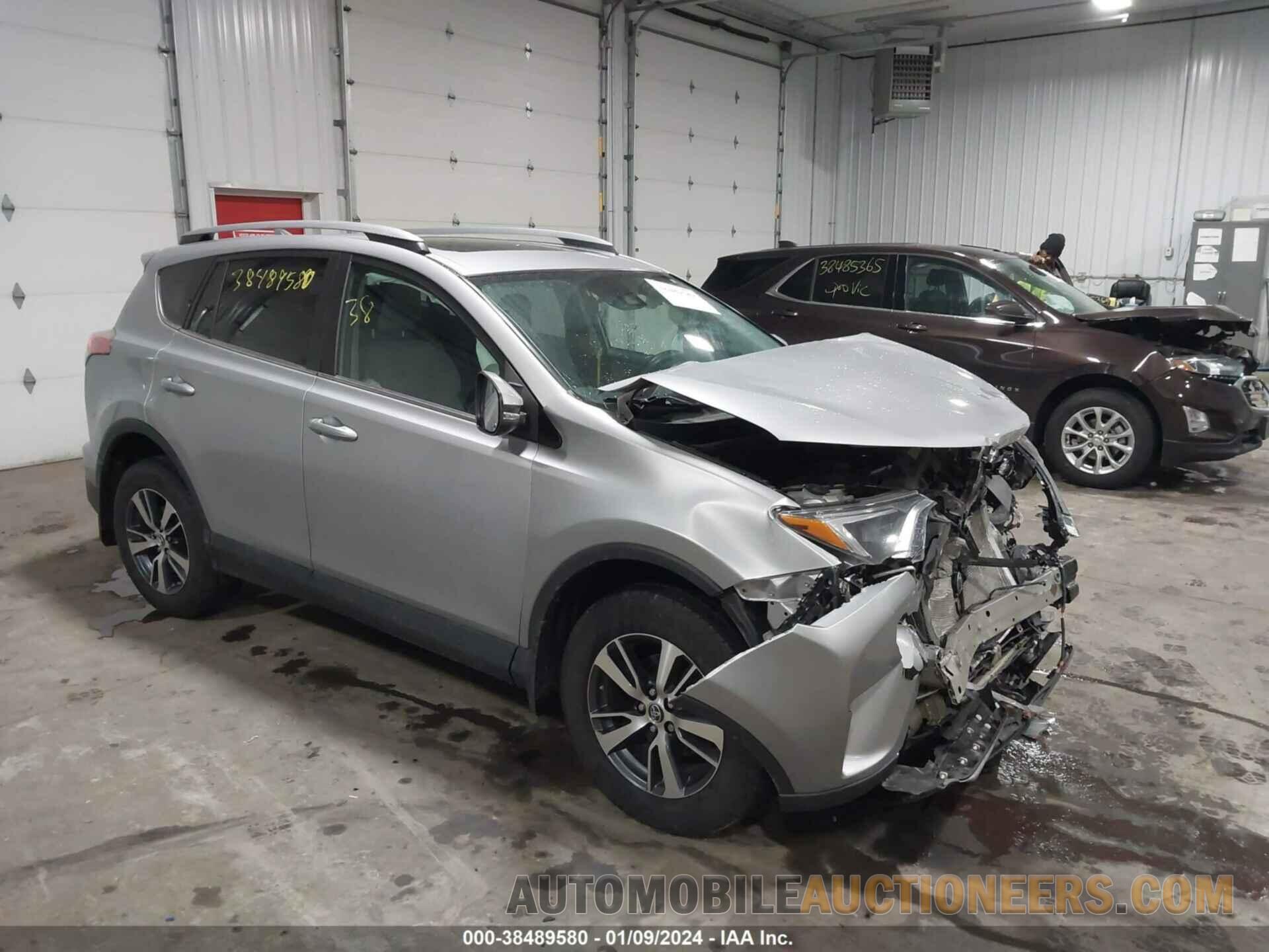 2T3RFREV6HW684574 TOYOTA RAV4 2017