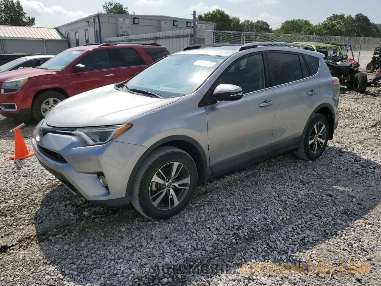 2T3RFREV6JW726411 TOYOTA RAV4 2018