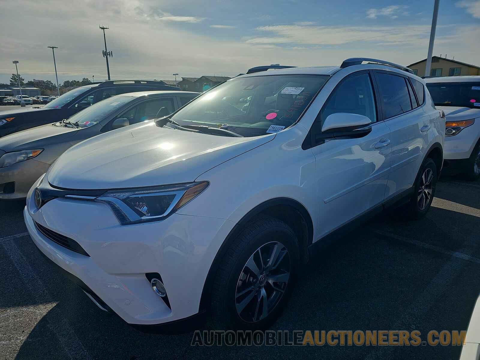 2T3RFREV6JW729003 Toyota RAV4 2018